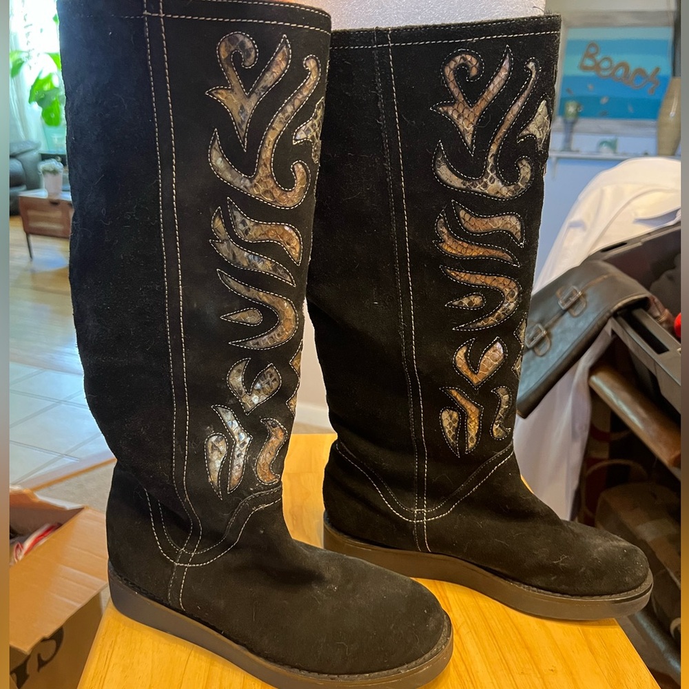 Carlos Santana Tall Black Suede Artista Boots~Inlay~Shearling Lined~Size 9 M?